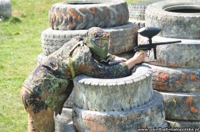 Ślady Paintball kulki z farbą