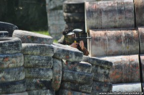 strzelanie z paintballa